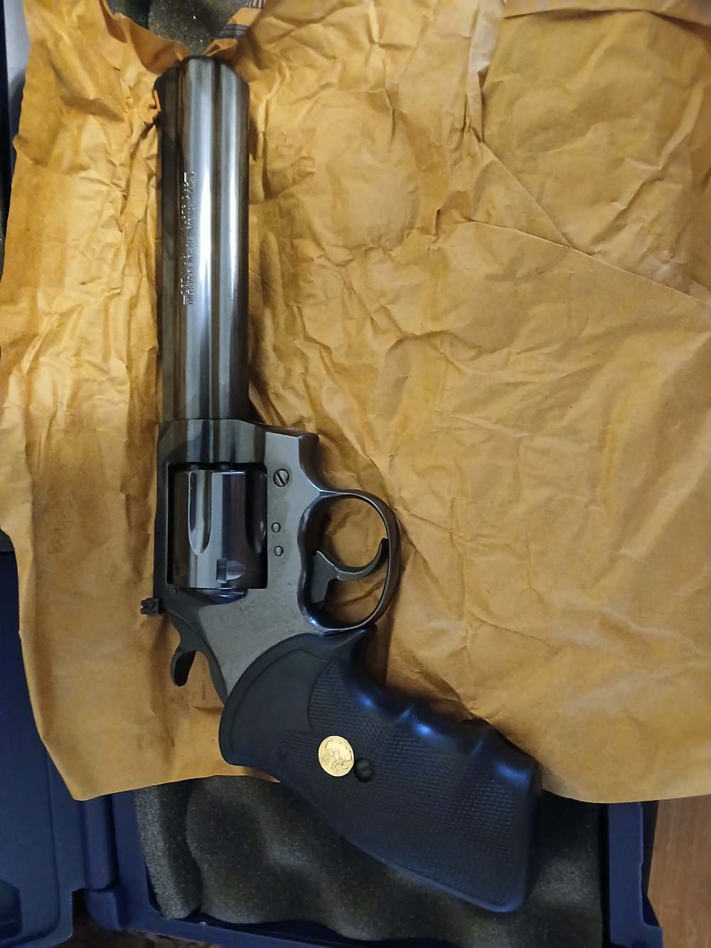 Vintage 1990 Blued Colt King Cobra .357 6 inch-img-1