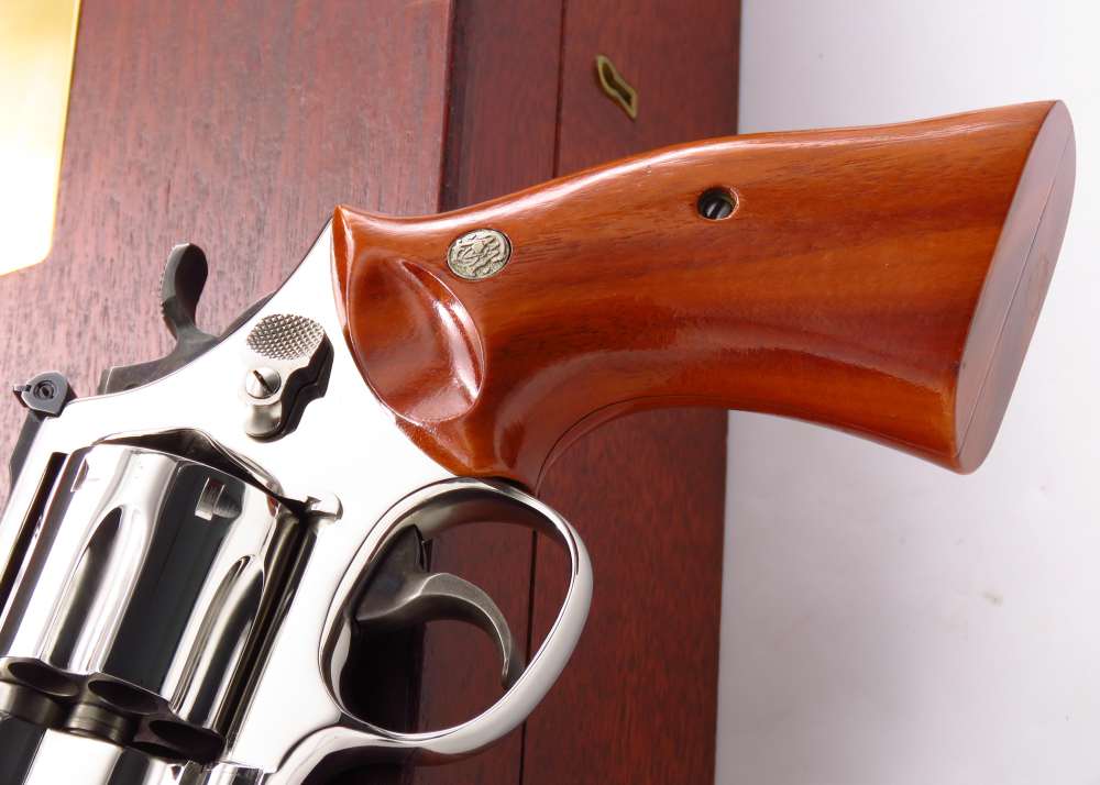 NEVER SEEN IN NICKEL BEFORE - S&W 125TH Anniversary 25-3 45 Colt 1977-img-6
