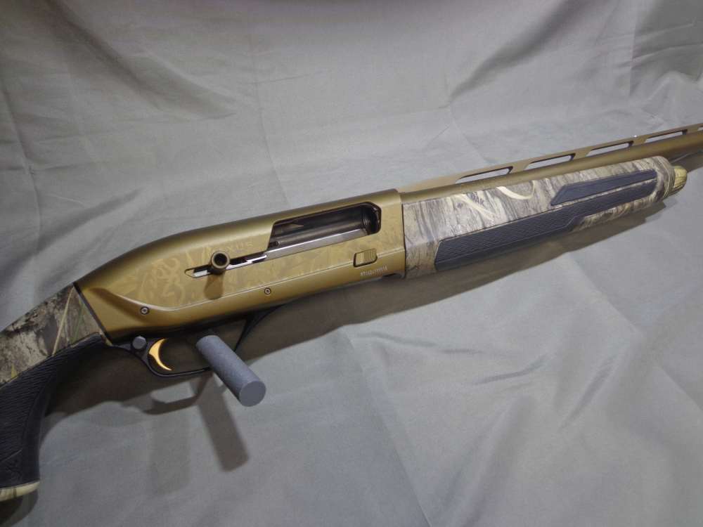 Browning Maxus Wicked Wing, 12Ga, 28" - like new - .01 Start!-img-2