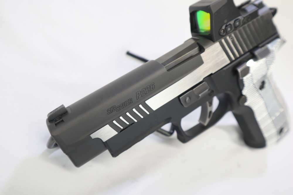 Sig Sauer P226 w/ Sig Romeo-X 9mm-img-3