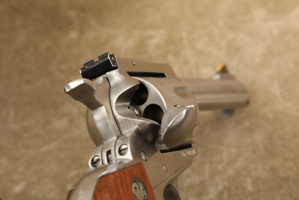 Ruger New-Model Super Blackhawk 5.5" Barrel .44 Mag 6-Shot Revolver, 1992-img-15