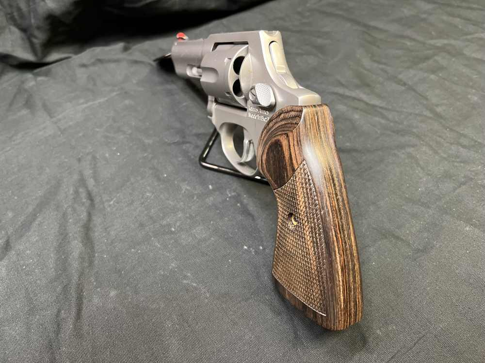 Taurus 856 Executive Grade .38spl 3" Stainless Steel Revolver 38 SPL-img-3