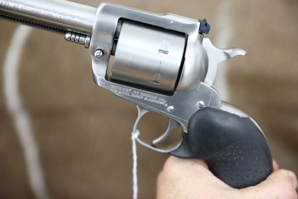 C250* Ruger Super Blackhawk 44 REM 4 5/8" circa 2001 -img-1