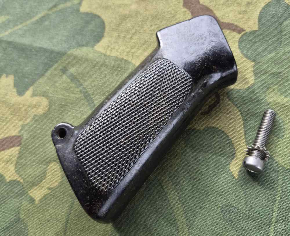 GM Hydramatic M16A1 Grip Hand Select! W/ original M16 fillister grip screw!-img-0