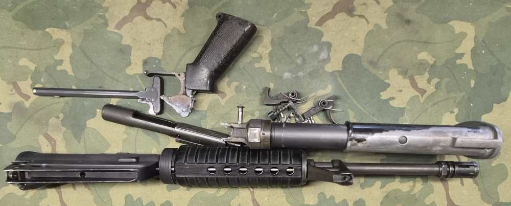 Colt all original 14.5" CAR-15 M16A1 complete kit GWOT Blackhawk Down -img-5