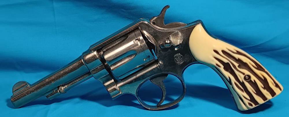 Smith & Wesson M&P Double Action Revolver, .38 Special-img-1