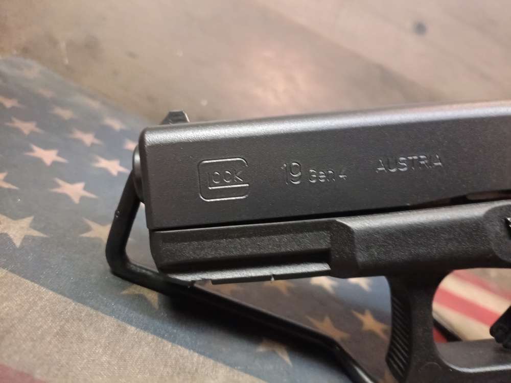 LOOK! GREAT CONDITION GLOCK 19 GEN 4 9mm w/Mag 15+1! PENNY START NR!-img-29
