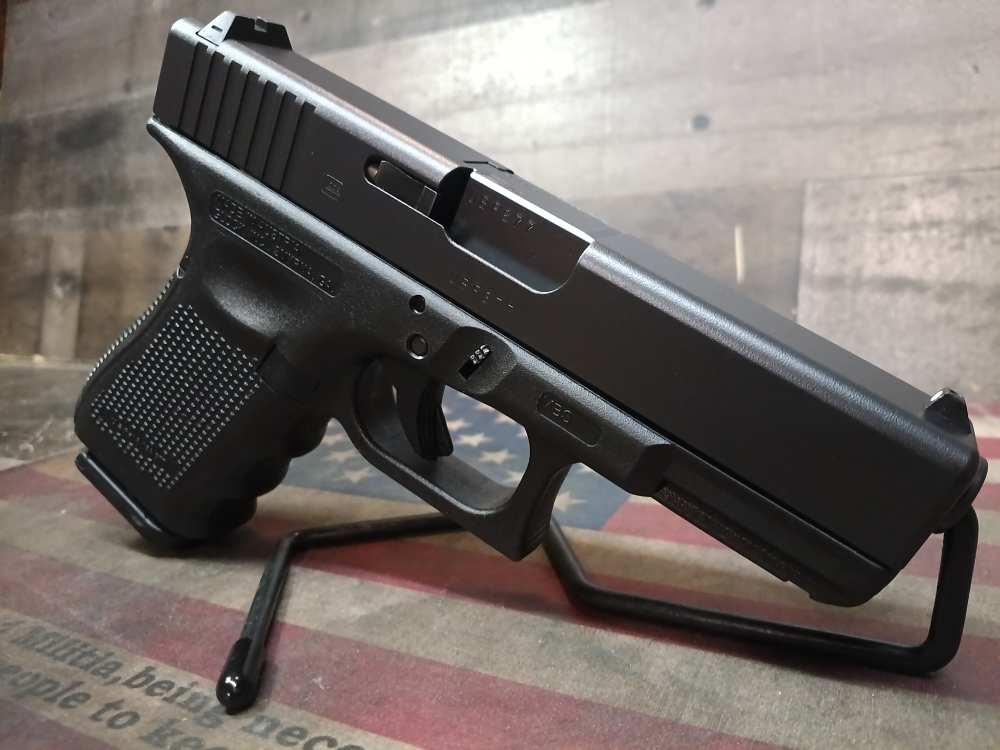 LOOK! GREAT CONDITION GLOCK 19 GEN 4 9mm w/Mag 15+1! PENNY START NR!-img-4