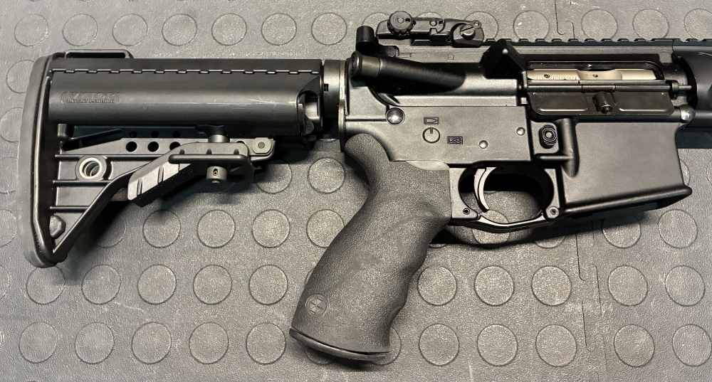 SIONICS SAR-15 PATOL RIFLE III 5.56 POLICE / MILITARY RIFLE-img-4