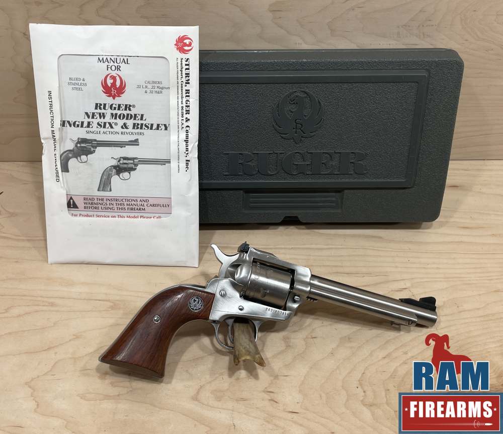 **EXCELLENT** RUGER SINGLE SIX, 22 WMR, 5 1/2" BBL., STAINLESS STEEL -img-0