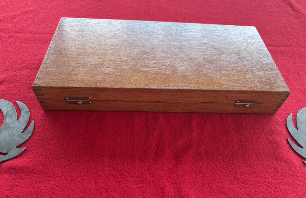 Super Redhawk Wooden Ruger Presentation Box .44 magnum-img-4