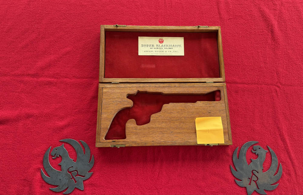 Super Redhawk Wooden Ruger Presentation Box .44 magnum-img-0