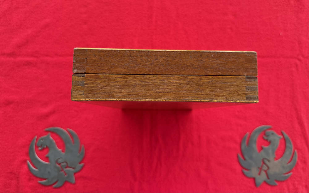 Super Redhawk Wooden Ruger Presentation Box .44 magnum-img-6