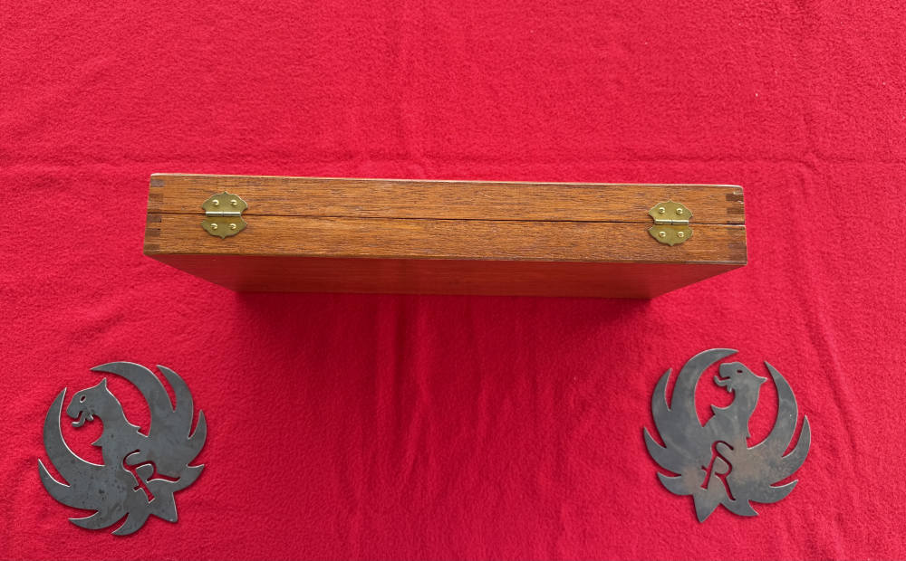 Super Redhawk Wooden Ruger Presentation Box .44 magnum-img-13