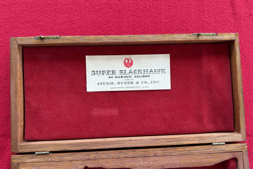Super Redhawk Wooden Ruger Presentation Box .44 magnum-img-2