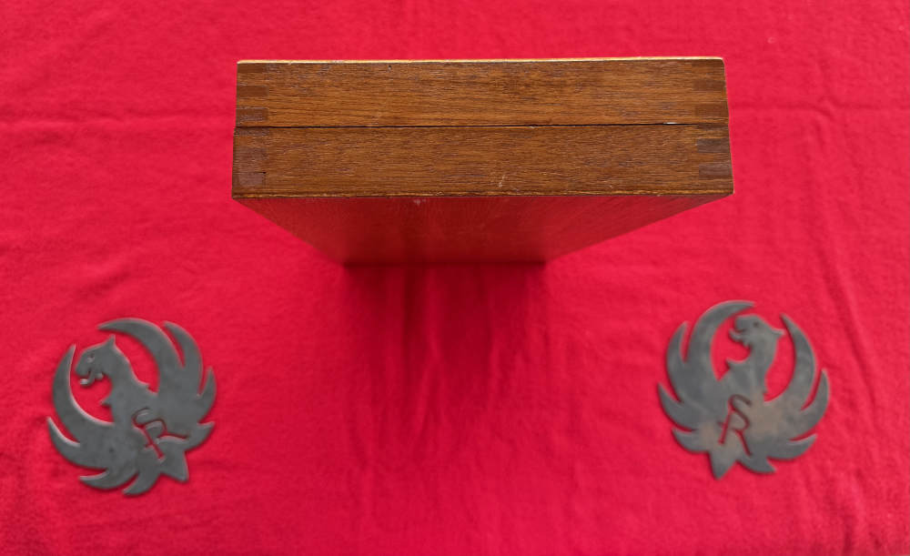 Super Redhawk Wooden Ruger Presentation Box .44 magnum-img-7