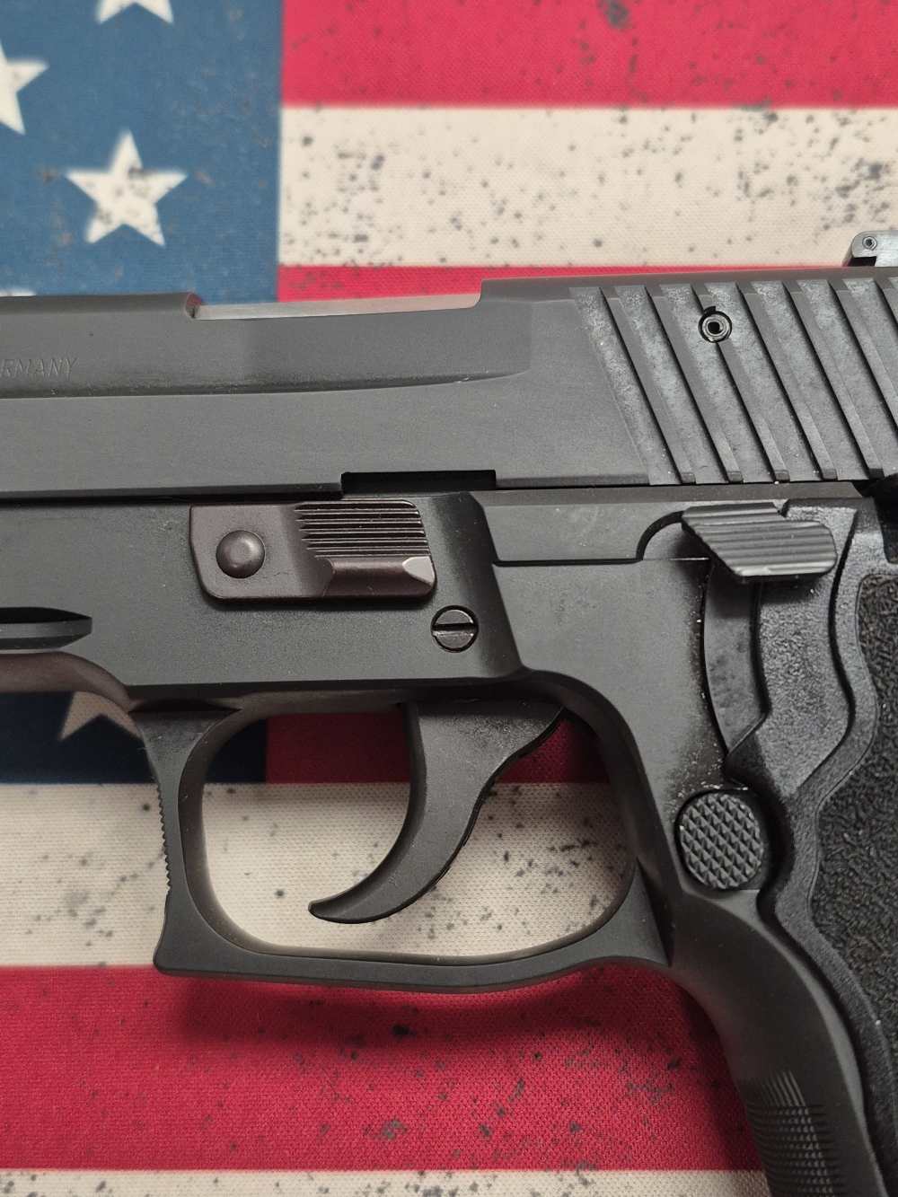 PENNY! GERMAN SIG CUSTOM SHOP SIG SAUER P226 LDC II IN BOX PAPERS VERY RARE-img-8