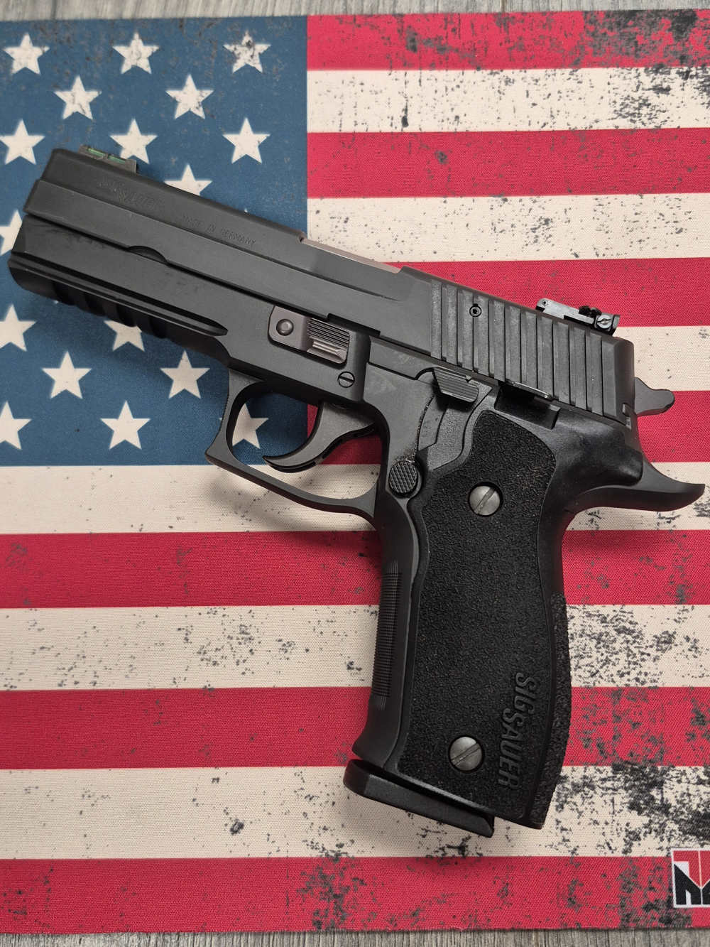 PENNY! GERMAN SIG CUSTOM SHOP SIG SAUER P226 LDC II IN BOX PAPERS VERY RARE-img-1