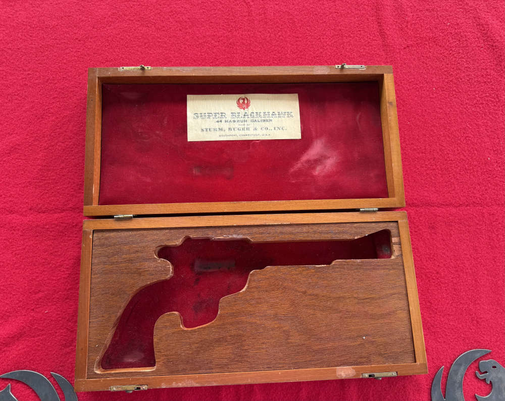 Ruger Super Blackhawk Wooden Presentation Case .44 magnum -img-5