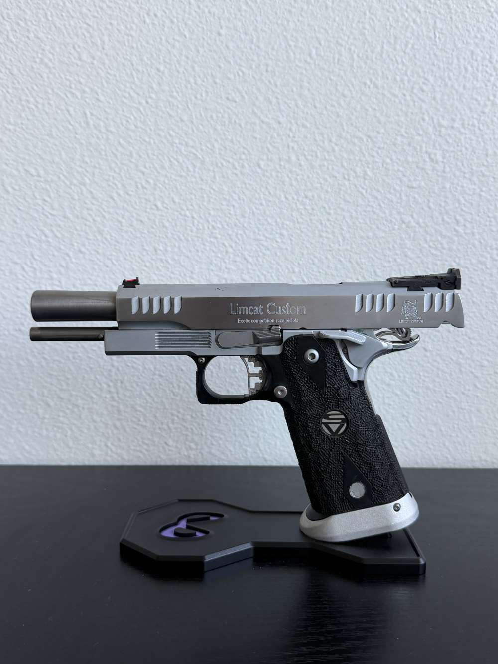 Custom Limcat Wildcat on SVI 2011 frame and grip in 40 S&W-img-3
