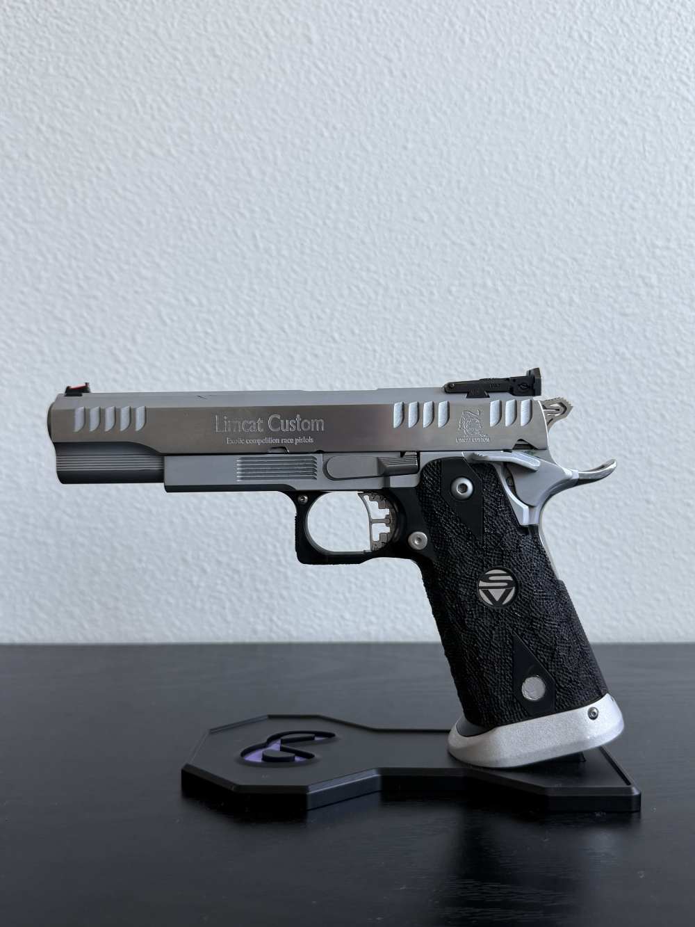 Custom Limcat Wildcat on SVI 2011 frame and grip in 40 S&W-img-1