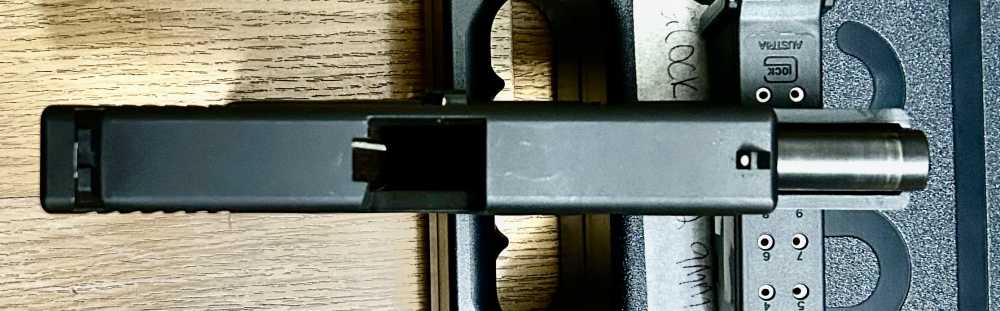 GLOCK 19 GEN 2 9mm-img-3