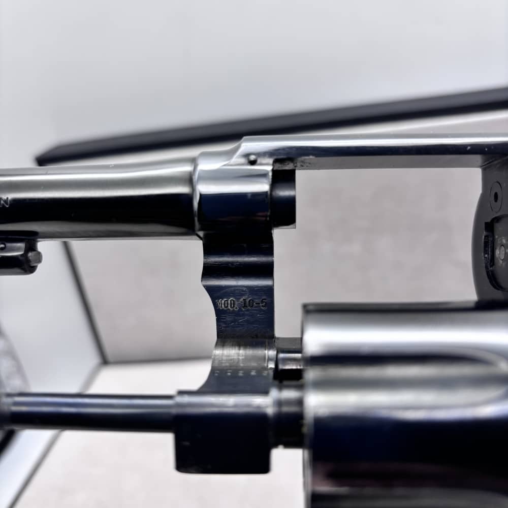 Smith & Wesson 10-5 38 spl -img-17