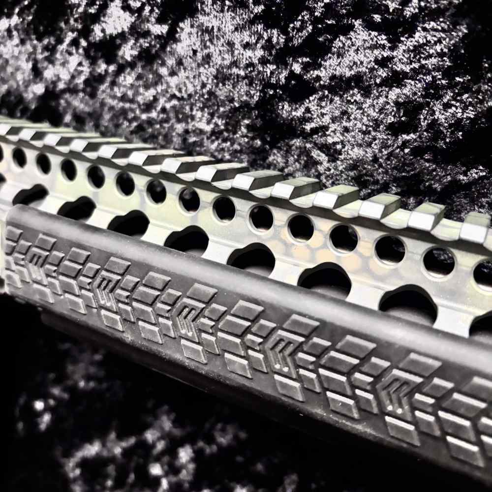 Daniel Defense DDM4V9 Crocodile limited series 16” WITH OPMOD EOTECH -img-17