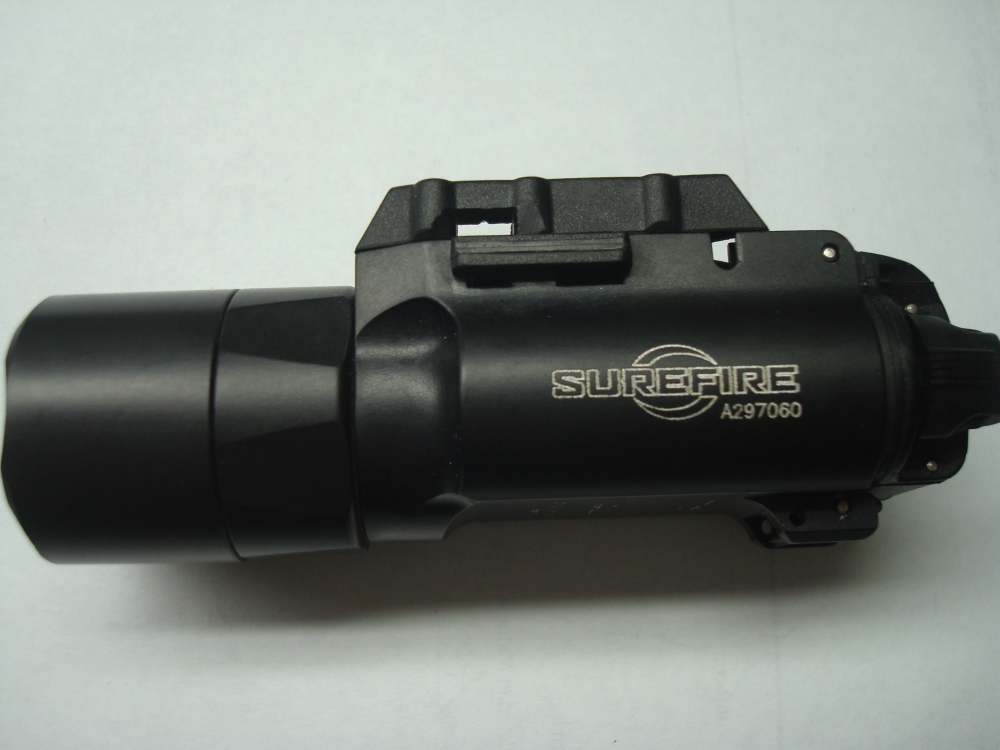 SUREFIRE X300 Ultra Light Pistol/Rifle/Shotgun P/N X300U-A-img-0