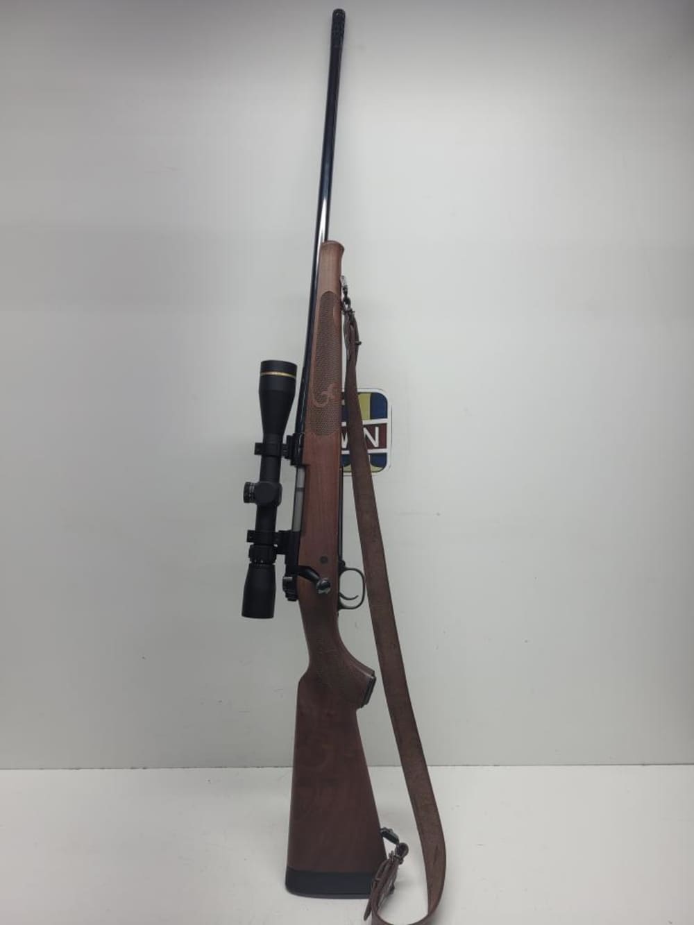 WINCHESTER MODEL 70 CLASSIC RIFLE-img-6