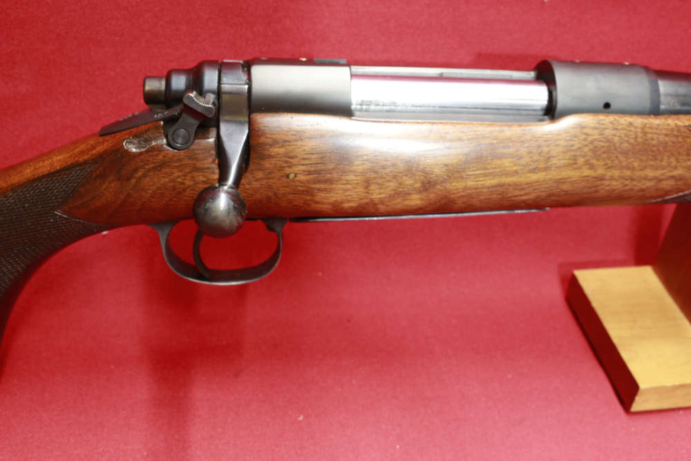 Remington model 725 Cal 30 06 in Excellent Condition-img-1