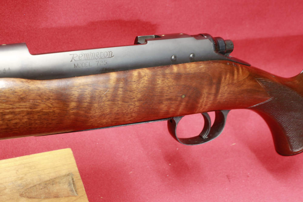 Remington model 725 Cal 30 06 in Excellent Condition-img-14