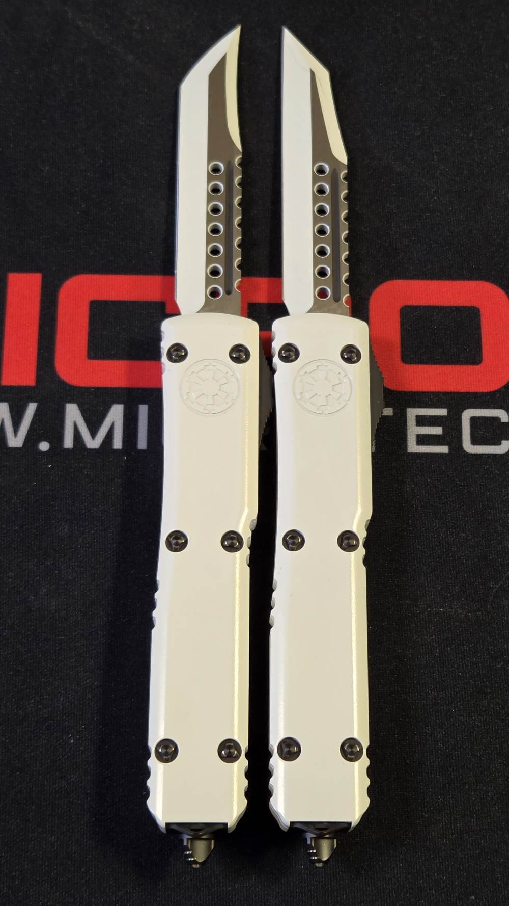 Microtech Ultratech Storm Trooper Hellhound & Warhound Set Signature Series-img-5