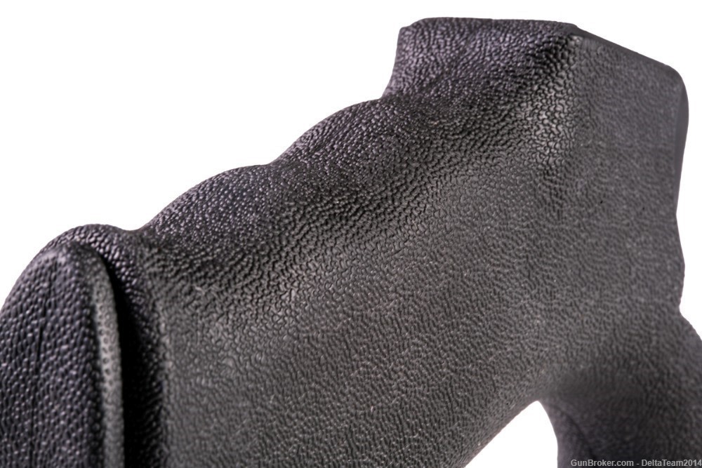 AR15 Rear Beavertail Pistol Grip - Rubberized Coating - NEW-img-1