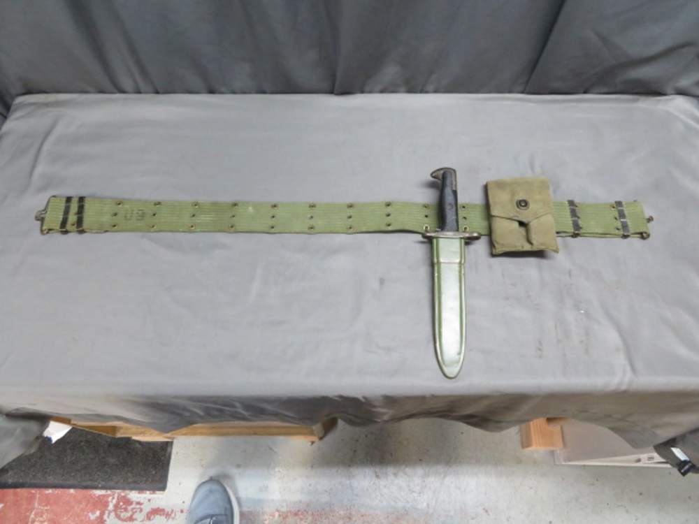 VIETNAM WAR US M1956 PISTOL BELT W/ COLT 1911 MAGAZINES & M1 GARAND BAYONET-img-0