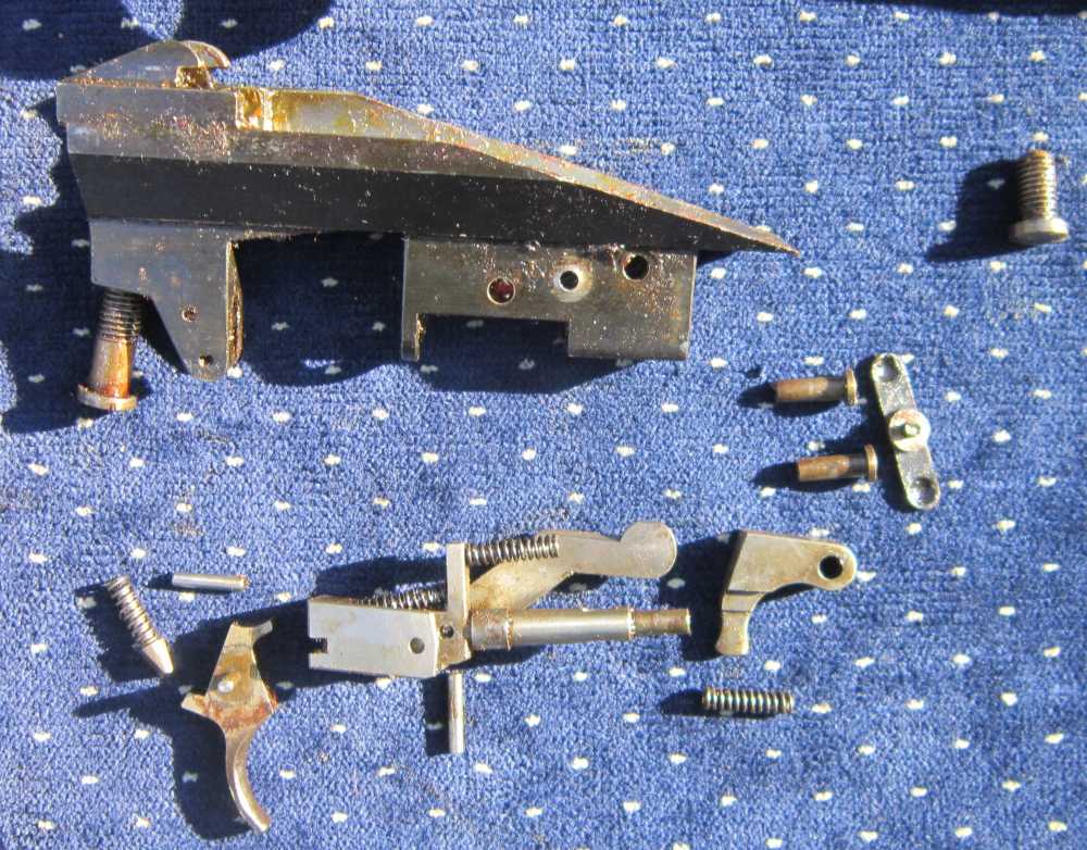 Steyr-Solothurn MP34 parts kit  w/Barrel, sheath, 3 Mags, &Tools in leather-img-42