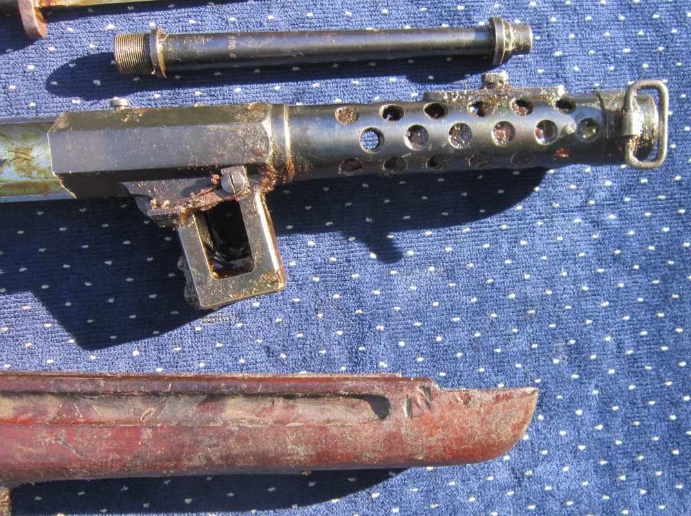 Steyr-Solothurn MP34 parts kit  w/Barrel, sheath, 3 Mags, &Tools in leather-img-45