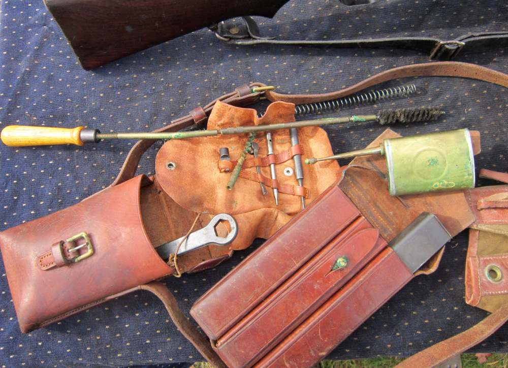 Steyr-Solothurn MP34 parts kit  w/Barrel, sheath, 3 Mags, &Tools in leather-img-7