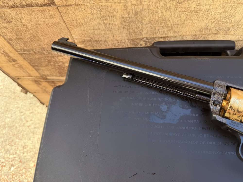Ruger Super Blackhawk 44 Mag ENGRAVED Blued & 24k Gold-img-8