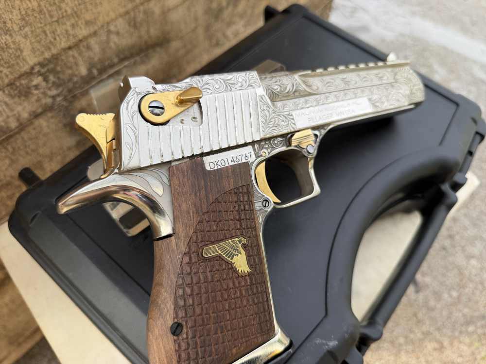 Desert Eagle 50 AE ENGRAVED High Polished Bright Nickel & 24k Gold -img-9