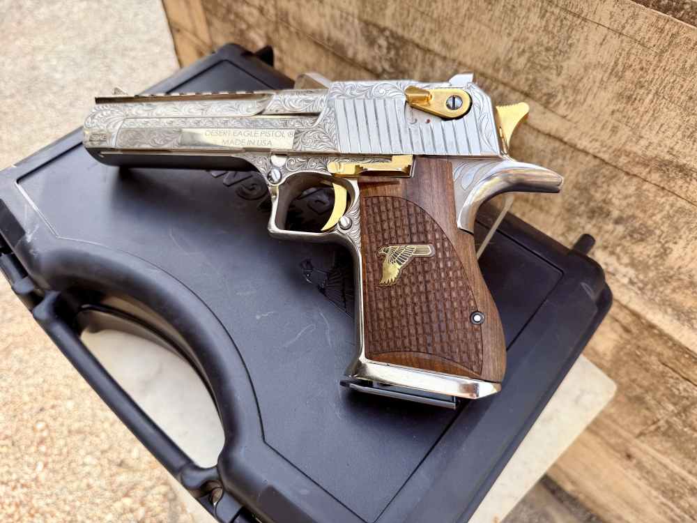Desert Eagle 50 AE ENGRAVED High Polished Bright Nickel & 24k Gold -img-4