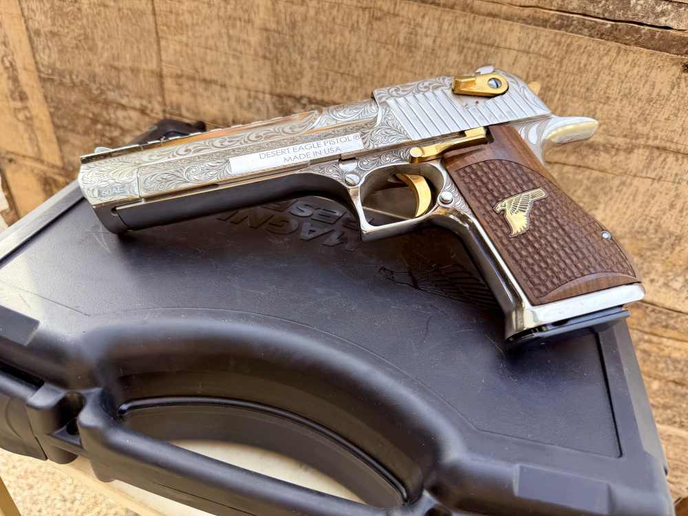 Desert Eagle 50 AE ENGRAVED High Polished Bright Nickel & 24k Gold -img-5