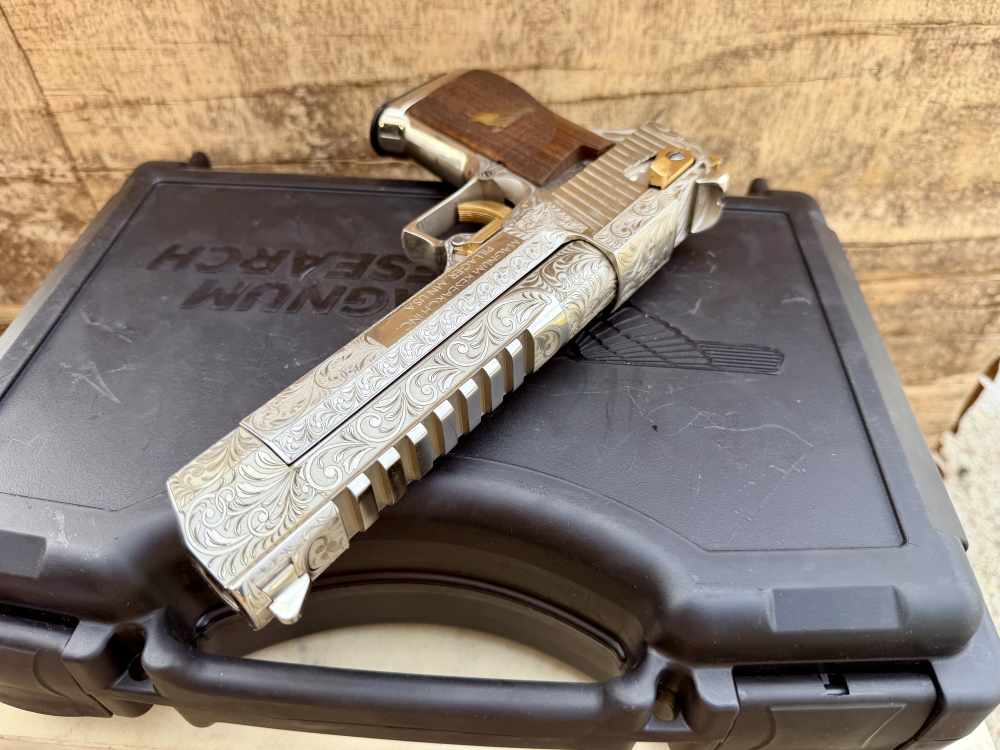Desert Eagle 50 AE ENGRAVED High Polished Bright Nickel & 24k Gold -img-27