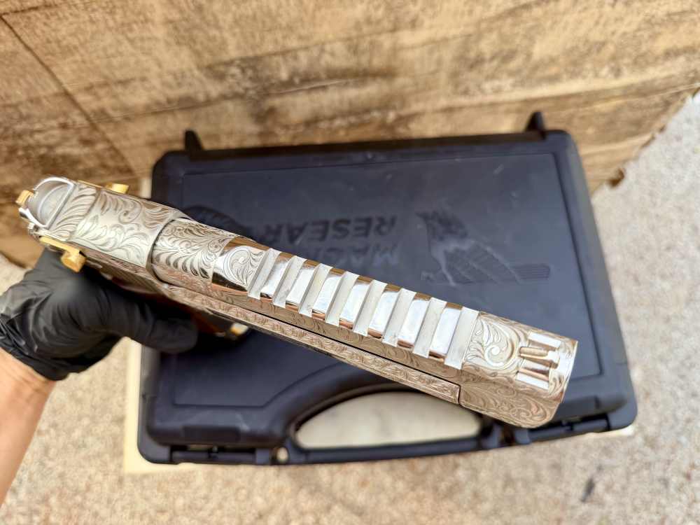 Desert Eagle 50 AE ENGRAVED High Polished Bright Nickel & 24k Gold -img-13