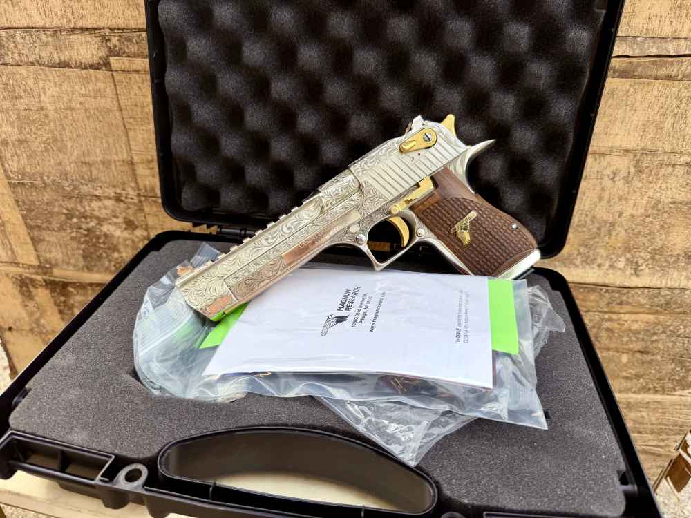Desert Eagle 50 AE ENGRAVED High Polished Bright Nickel & 24k Gold -img-28