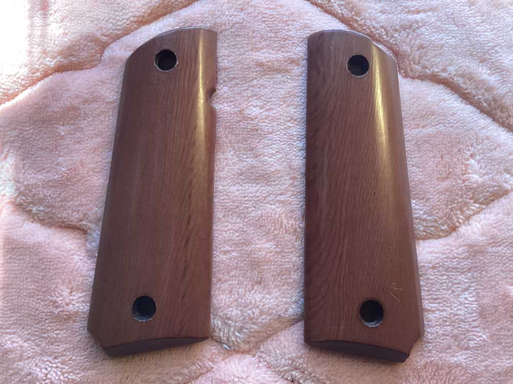  1911 Wood Grips.-img-0