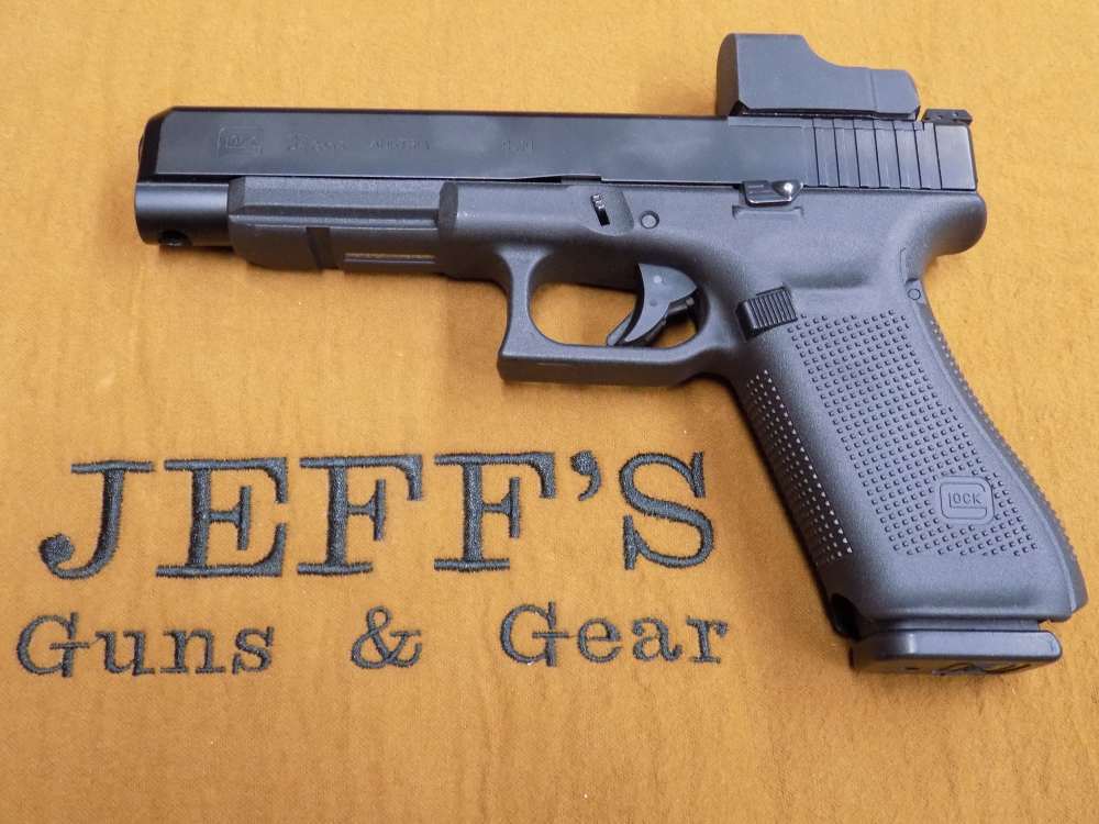 Glock G34 Gen5 9mm MOS, 5.25" BBL, Case & 3-17 Round Mags Bushnell Reflex-img-3