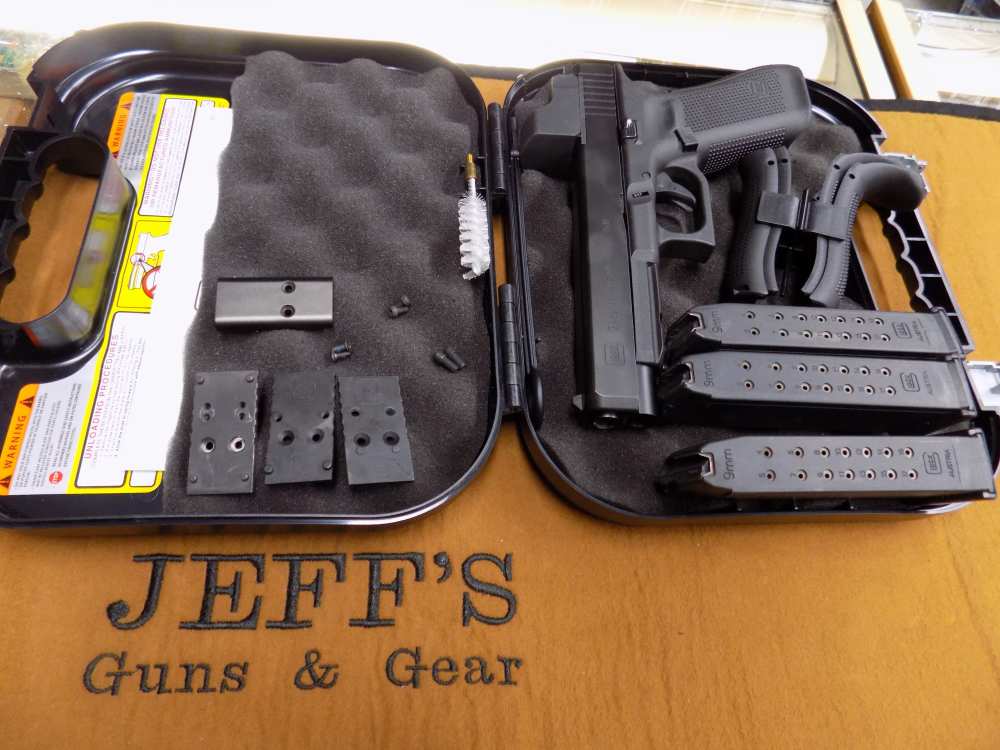 Glock G34 Gen5 9mm MOS, 5.25" BBL, Case & 3-17 Round Mags Bushnell Reflex-img-0