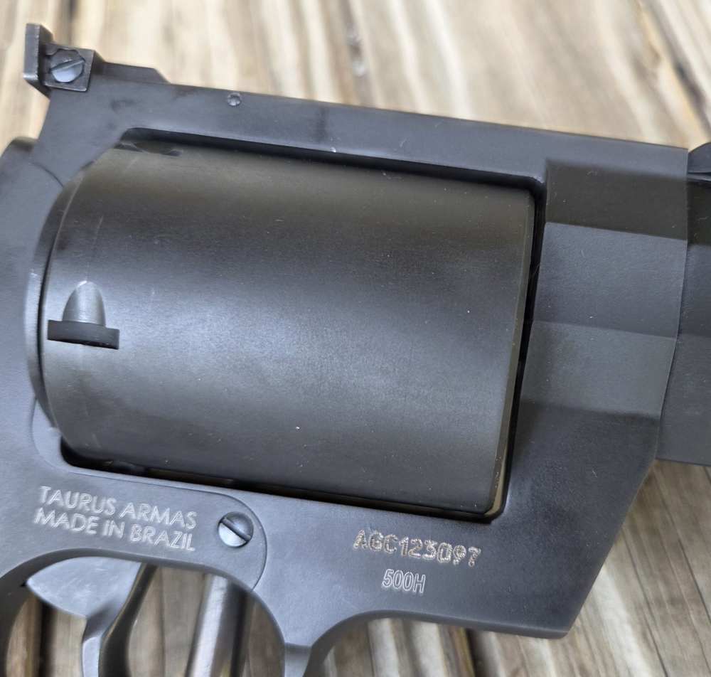 Taurus Raging Hunter 500 S&W Magnum 8 3/8" Black 500H-img-9