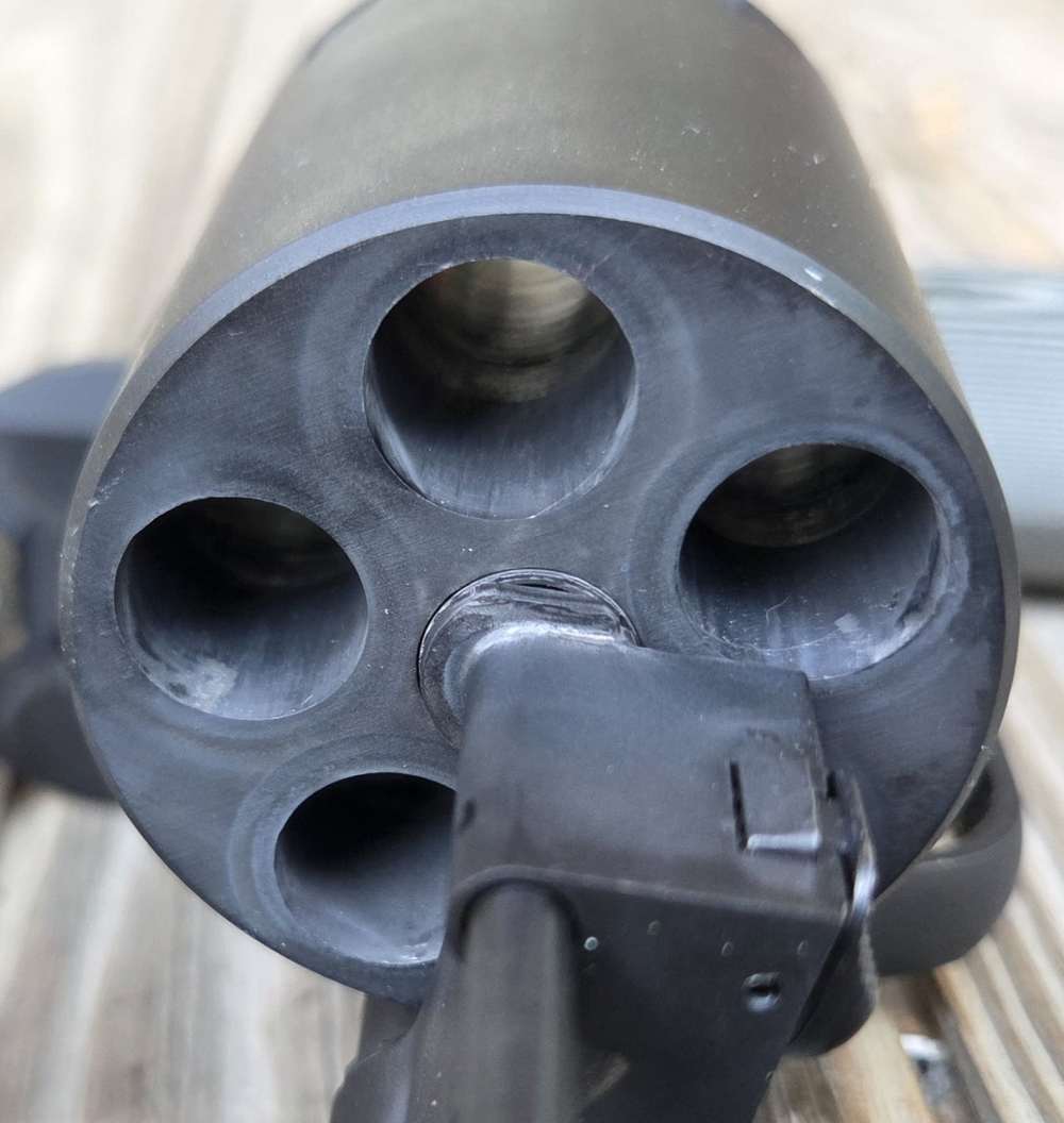 Taurus Raging Hunter 500 S&W Magnum 8 3/8" Black 500H-img-24